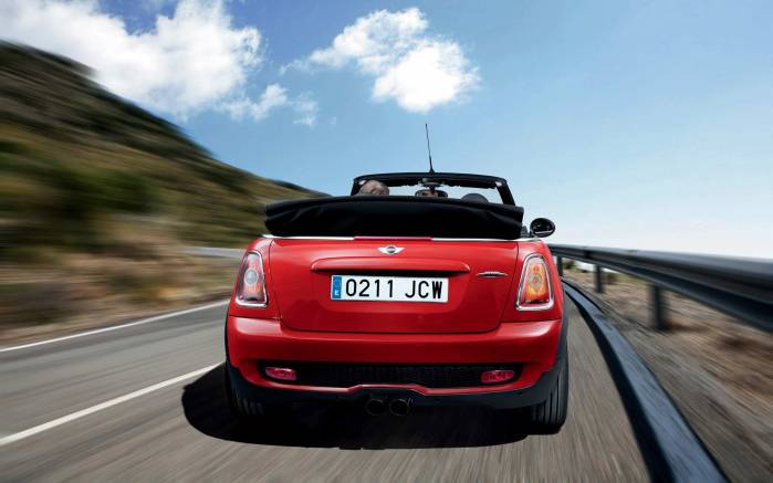 Широкоформатные обои Вид сзади Мини Купер, Вид сзади Мини Купер (Mini Cooper)