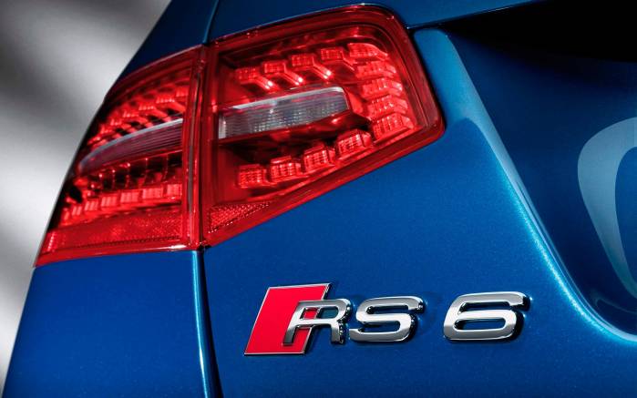 Широкоформатные обои Логотип Audi RS6, Логотип Ауди (Audi RS6 sedan 2009)