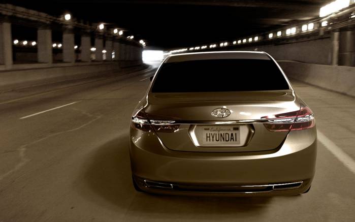 Широкоформатные обои В туннеле Hyundai Genesis Concept, В туннеле Хундай Дженезис Концепт (Hyundai Genesis Concept)