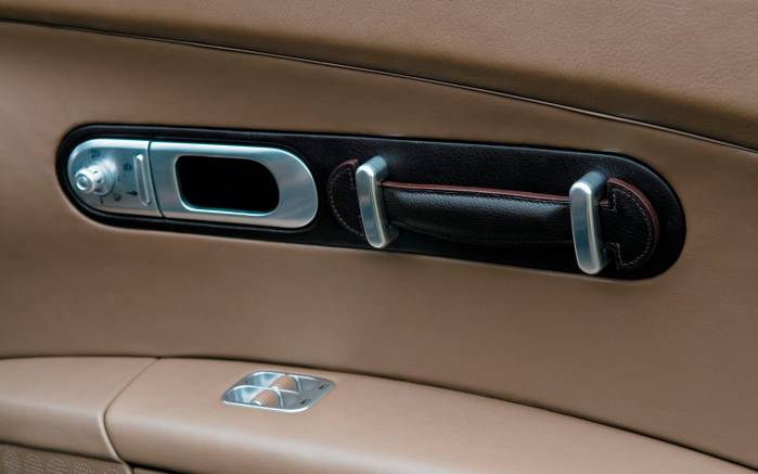 Широкоформатные обои Дверь Bugatti Veyron Hermes, Дверь Бугатти Вейрон Гермес (Bugatti Veyron Hermes)