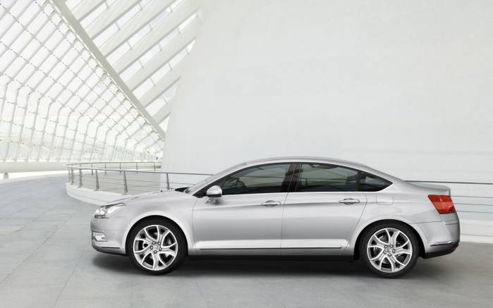 Широкоформатные обои В помещении Citroen C5 2008, В помещении Ситроен (Citroen C5 2008)