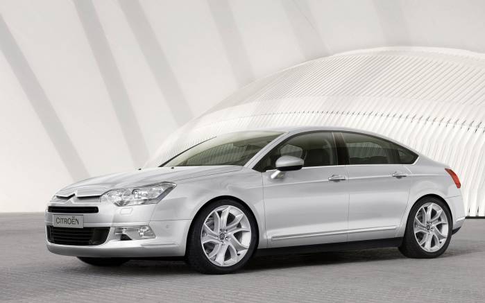 Широкоформатные обои Вид спереди Citroen C5 2008, Вид спереди Ситроен (Citroen C5 2008)