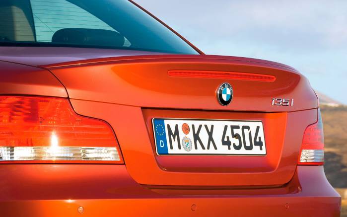Широкоформатные обои Бампер BMW 135i, Бампер БМВ (BMW 135i)