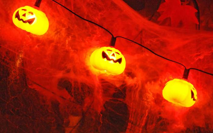 Широкоформатные обои Огни Хеллоуина, Светящиеся тыквы, символы Хеллоуина