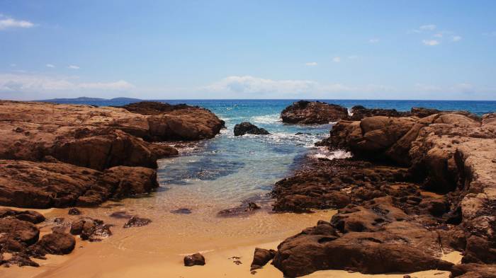 Широкоформатные обои Narooma, Каменистый мыс