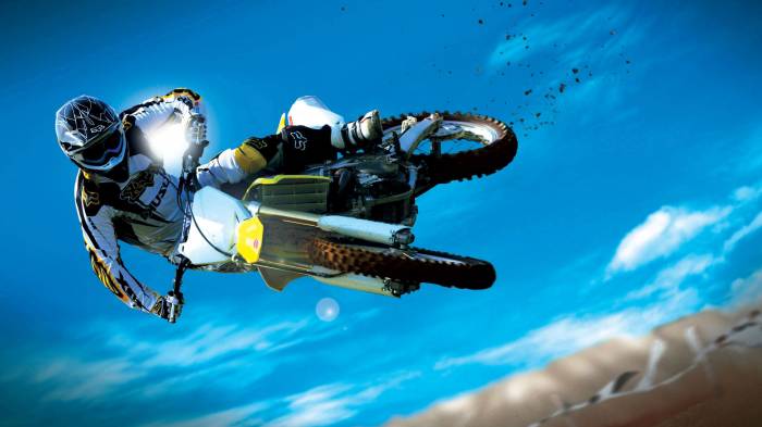 Широкоформатные обои Extreme Moto Sport, Спортивное состязание