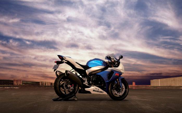 Широкоформатные обои Мотоцикл Suzuki R/GSX, Мотоцикл Сузуки (Suzuki R/GSX)