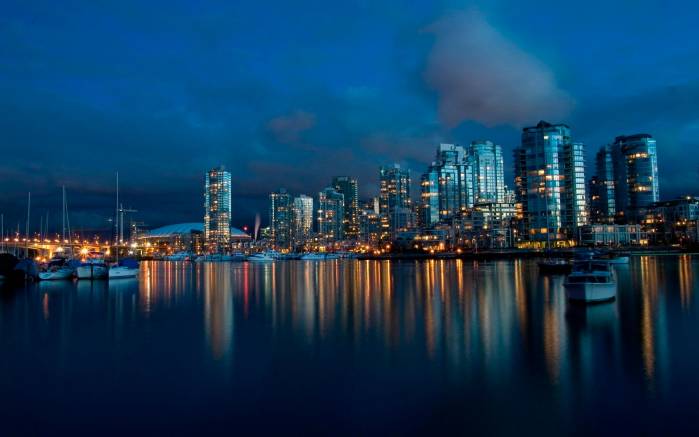 Широкоформатные обои Ванкувер в сумерках, Вечерние огни Ванкувера